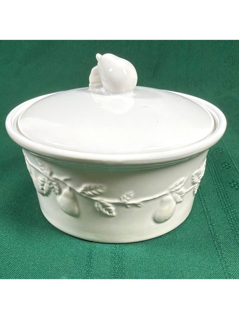 Vintage Lillian Vernon White Ceramic Ramekin Lid Pot Cottagecore Trinket Dish
